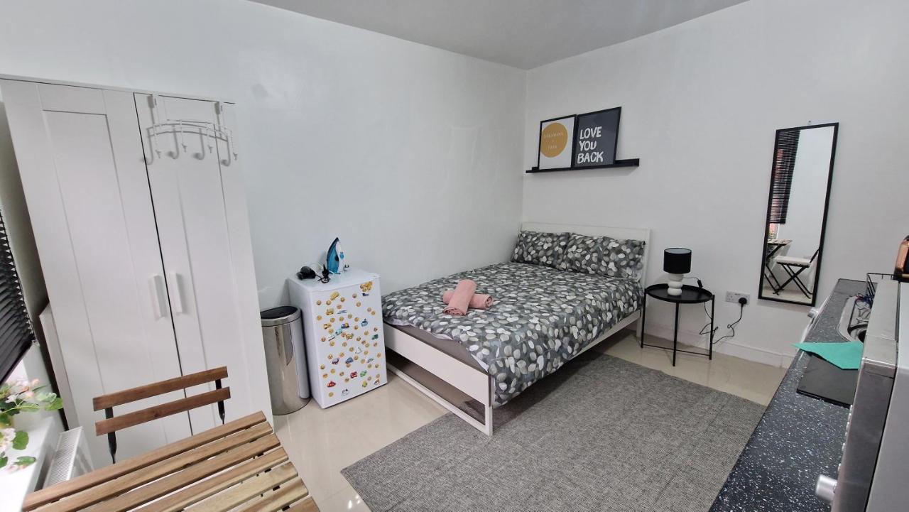 Small Cozy Studio Zone 1 Londra Exterior foto