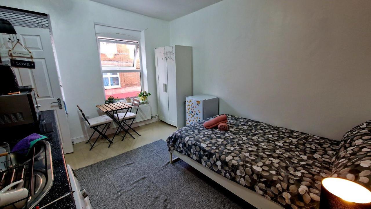 Small Cozy Studio Zone 1 Londra Exterior foto